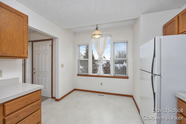 3058 Windcrest Way, Grand Rapids, MI 49525