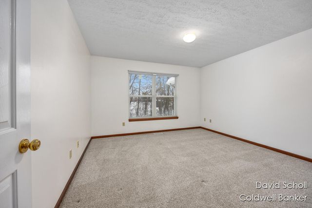 3058 Windcrest Way, Grand Rapids, MI 49525