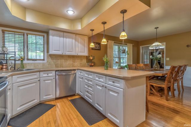 263 S Pyracantha Circle, Santa Claus, IN 47579