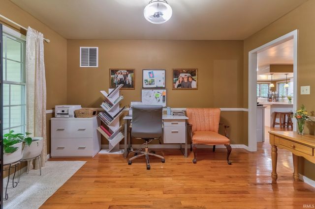 263 S Pyracantha Circle, Santa Claus, IN 47579