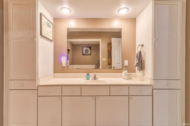 263 S Pyracantha Circle, Santa Claus, IN 47579