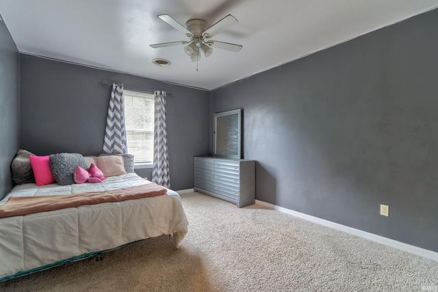 263 S Pyracantha Circle, Santa Claus, IN 47579