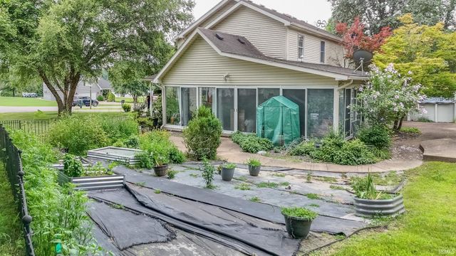 263 S Pyracantha Circle, Santa Claus, IN 47579