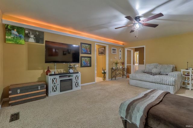 263 S Pyracantha Circle, Santa Claus, IN 47579