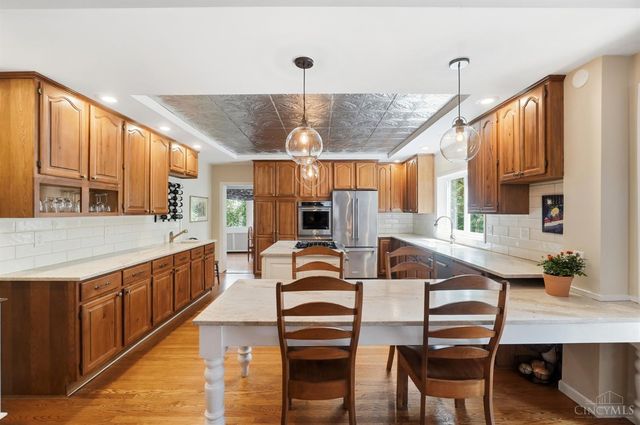 1346 Park Ridge Place, Cincinnati, OH 45208