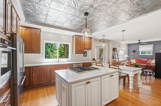 1346 Park Ridge Place, Cincinnati, OH 45208