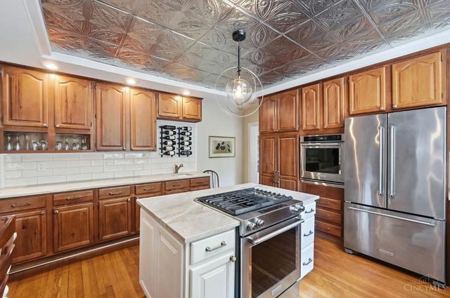 1346 Park Ridge Place, Cincinnati, OH 45208
