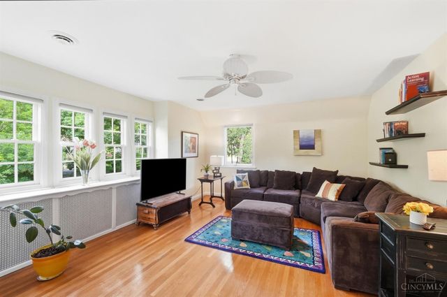 1346 Park Ridge Place, Cincinnati, OH 45208