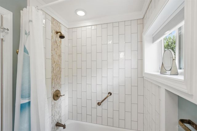 1346 Park Ridge Place, Cincinnati, OH 45208