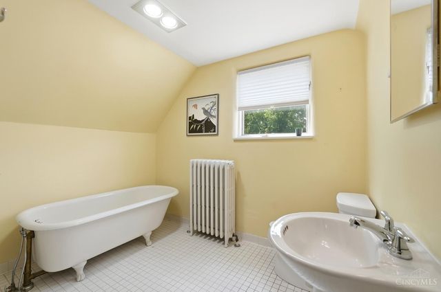 1346 Park Ridge Place, Cincinnati, OH 45208