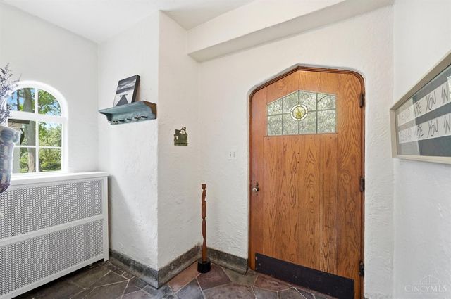 1346 Park Ridge Place, Cincinnati, OH 45208