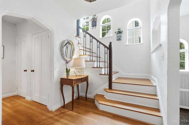 1346 Park Ridge Place, Cincinnati, OH 45208