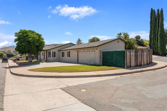 8644 Avenida Marco, El Cajon, CA 92021