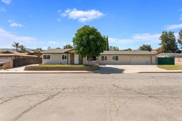 8644 Avenida Marco, El Cajon, CA 92021