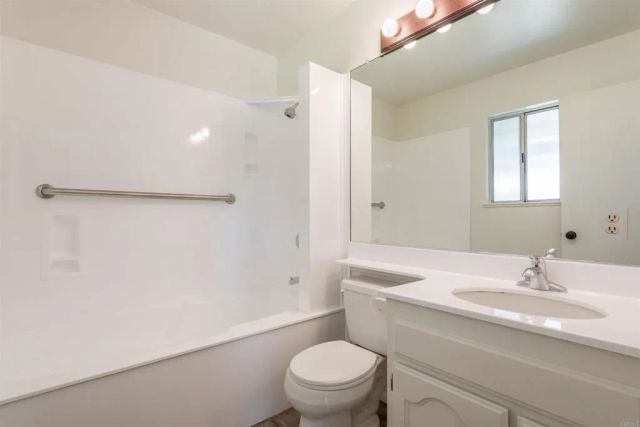 8644 Avenida Marco, El Cajon, CA 92021