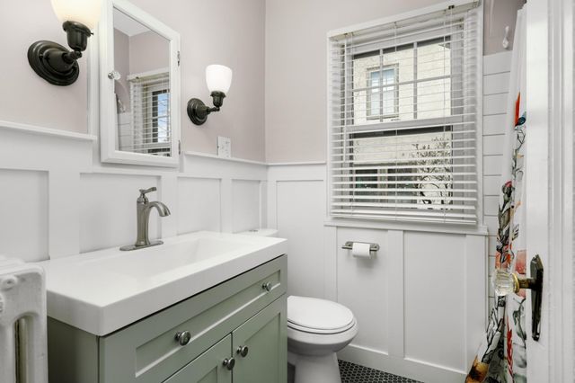 5615 12th Avenue S, Minneapolis, MN 55417