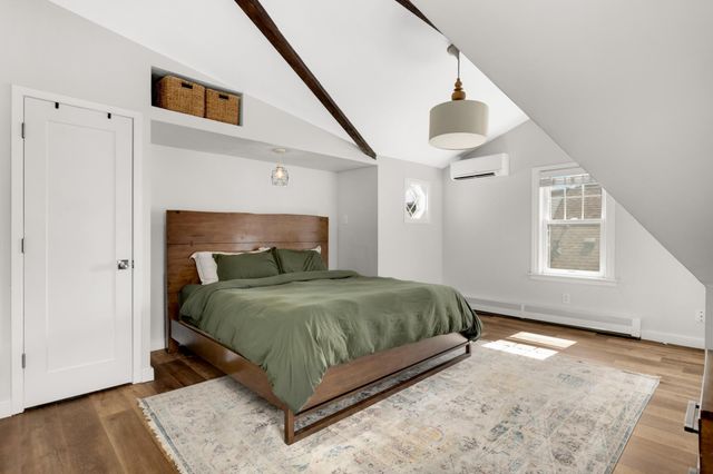 5615 12th Avenue S, Minneapolis, MN 55417