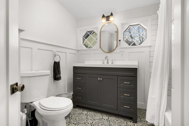 5615 12th Avenue S, Minneapolis, MN 55417