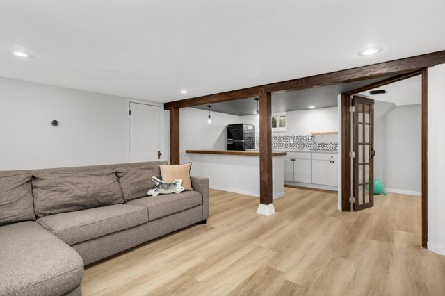 5615 12th Avenue S, Minneapolis, MN 55417