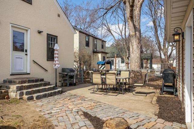 5615 12th Avenue S, Minneapolis, MN 55417