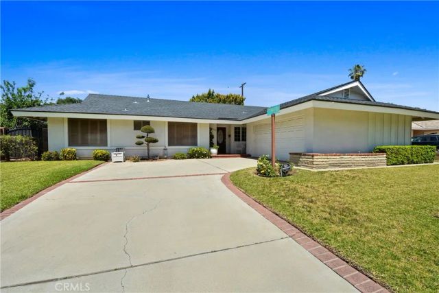 1303 W Greenhaven, San Dimas, CA 91773