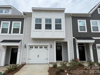 2734 Lehigh Road 39, Charlotte, NC 28208