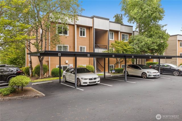 710 Kirkland Cir #A101, Kirkland, WA 98033