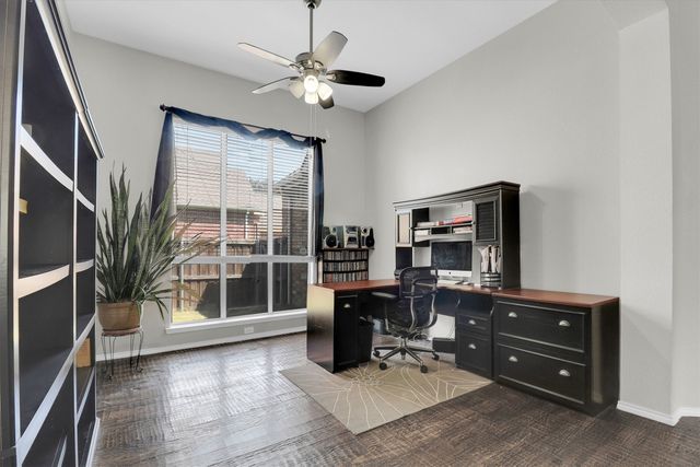 304 Sparrow Hawk, Mckinney, TX 75072