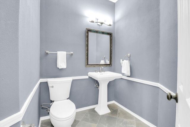 304 Sparrow Hawk, Mckinney, TX 75072