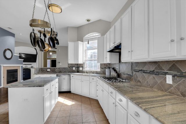 304 Sparrow Hawk, Mckinney, TX 75072