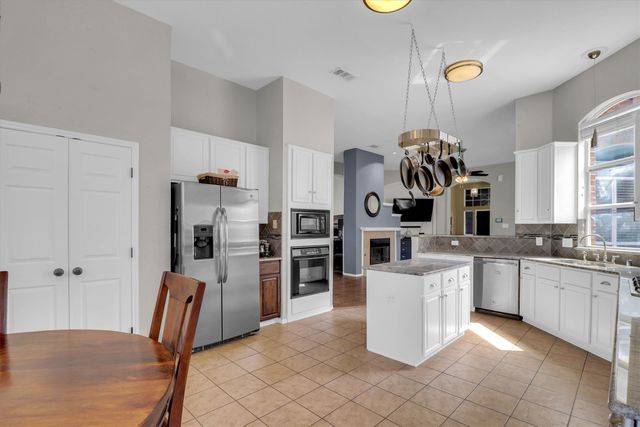 304 Sparrow Hawk, Mckinney, TX 75072