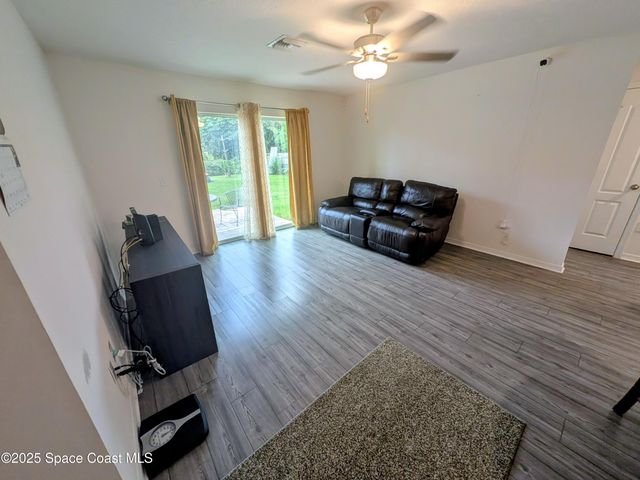 1342 Valencia Street SE, Palm Bay, FL 32909