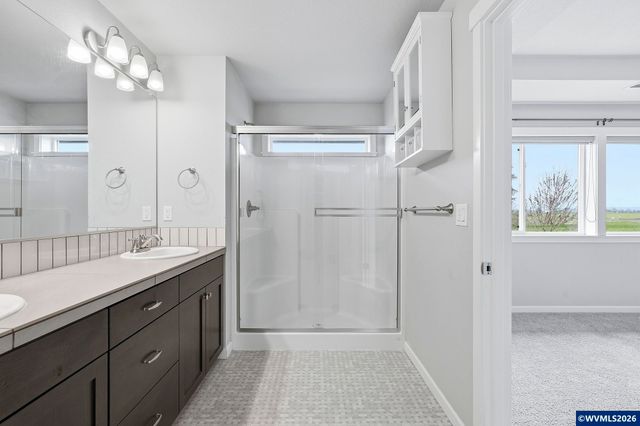 1301 Sunflower St, Woodburn, OR 97071