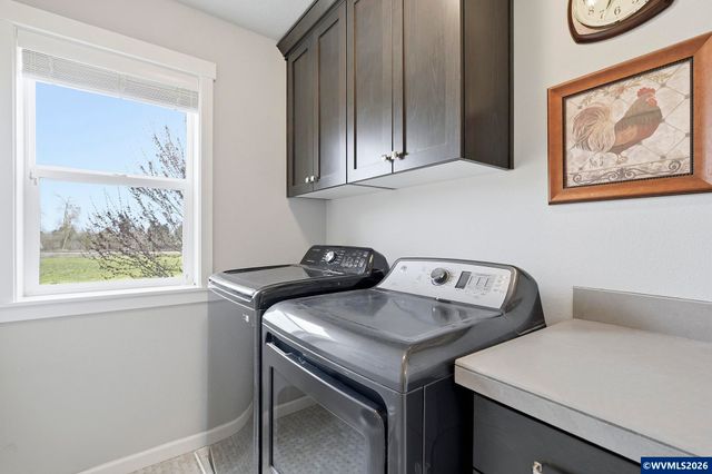 1301 Sunflower St, Woodburn, OR 97071