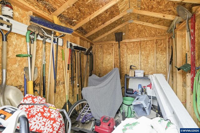 1301 Sunflower St, Woodburn, OR 97071