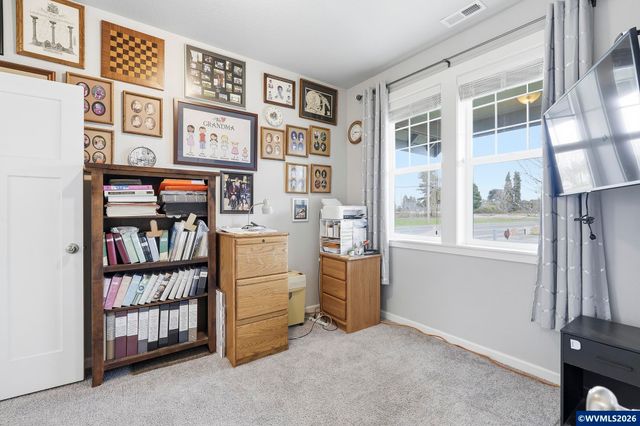 1301 Sunflower St, Woodburn, OR 97071