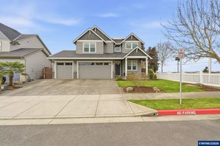 1301 Sunflower St, Woodburn, OR 97071