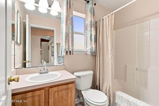 8168 LEAFCREST Drive, Jacksonville, FL 32244