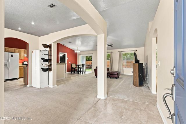 8168 LEAFCREST Drive, Jacksonville, FL 32244