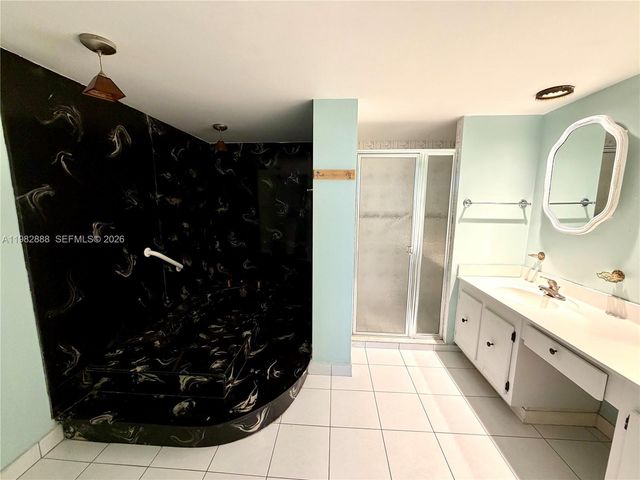 1833 S Ocean Dr 1202, Hallandale Beach, FL 33009