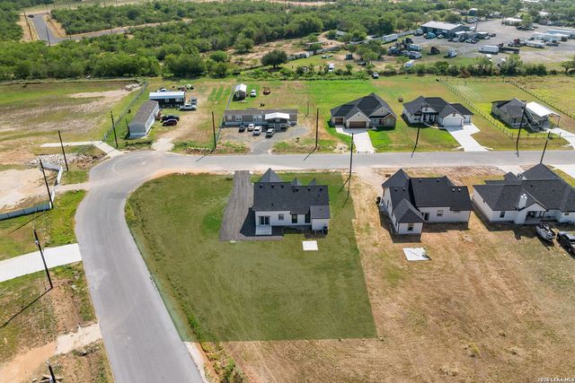 16911 Rancho Escondido, Atascosa, TX 78002