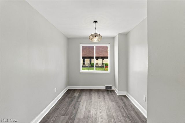3223 W Pleasant Valley Road, Parma, OH 44134