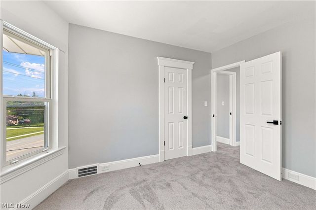 3223 W Pleasant Valley Road, Parma, OH 44134