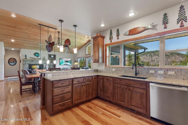 224 Buck Ridge, Sagle, ID 83860