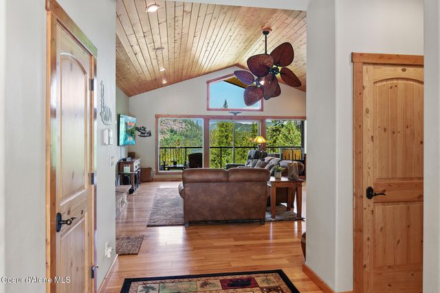 224 Buck Ridge, Sagle, ID 83860