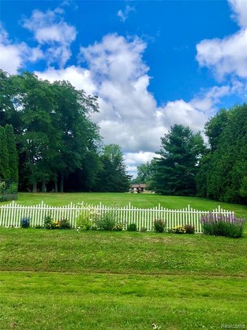 1557 Concord Place, Lapeer, MI 48446