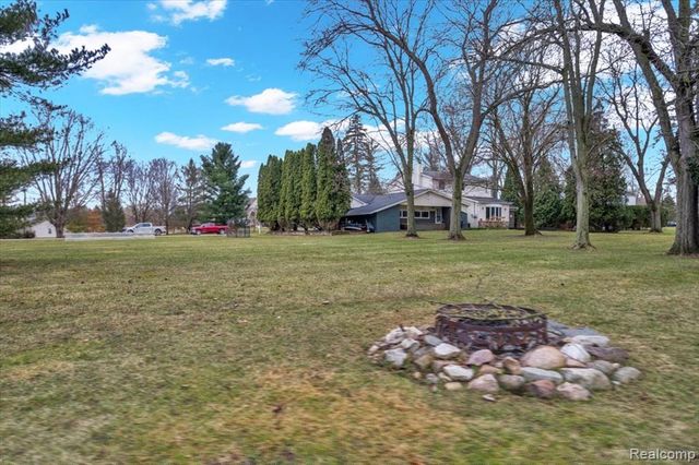 1557 Concord Place, Lapeer, MI 48446
