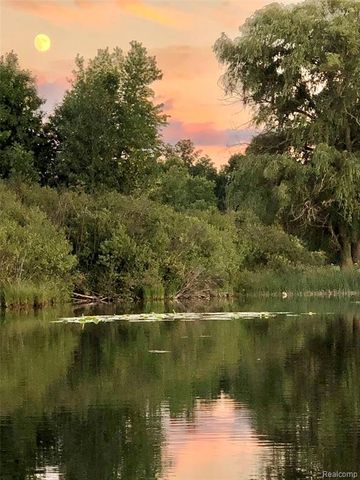 1557 Concord Place, Lapeer, MI 48446