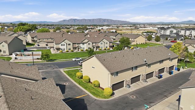 1726 E WILLOW WAY, Spanish Fork, UT 84660