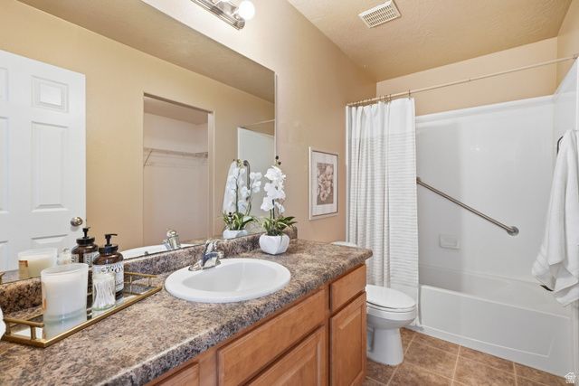 1726 E WILLOW WAY, Spanish Fork, UT 84660